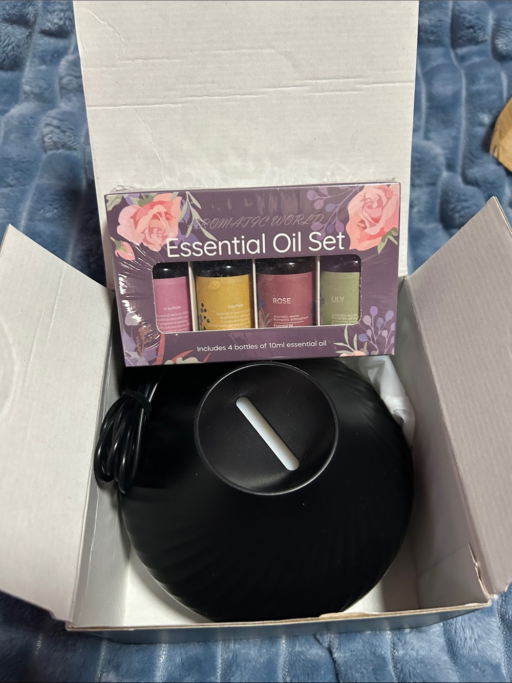 Essential Oil Set with Black Diffuser - Aromatherapy Bath & Body